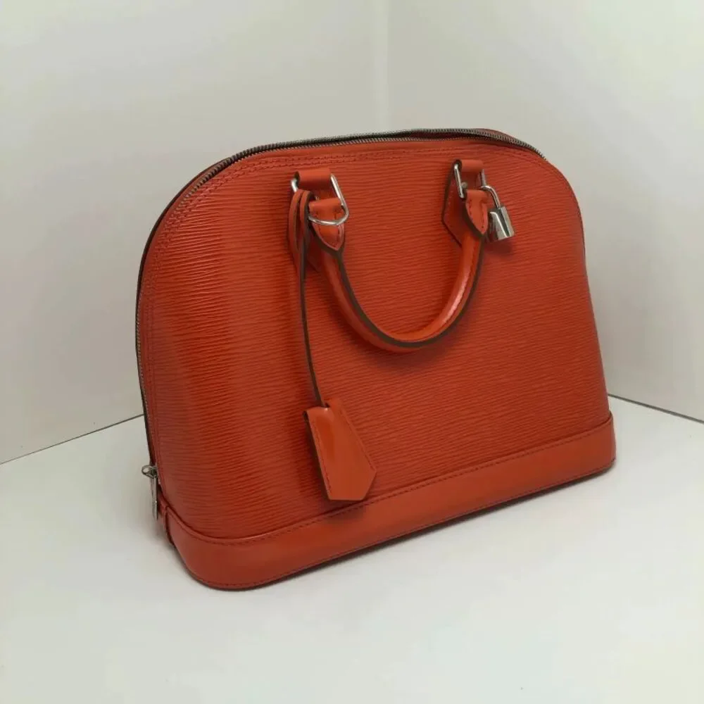 Louis Vuitton Women Pre-Loved Bag Very Good Condition